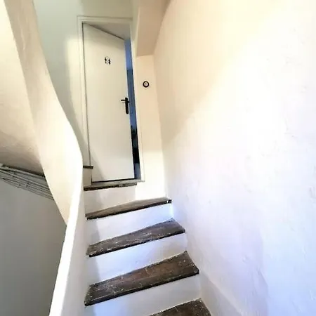 T2 Atypique, Renove, Confortable *
